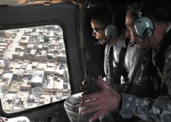 بترايوس في بغداد… حين قررت واشنطن تفكيك «الجمهورية الموازية» في العراق